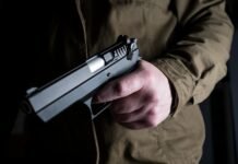 В Киеве водитель устроил стрельбу из-за конфликта на дороге: полиция выясняет все обстоятельства (фото)
