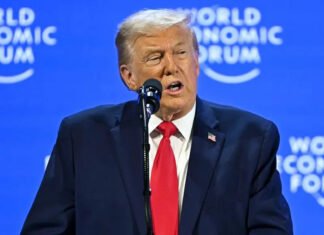 Трамп отложил запланированную бомбардировку Ирана: говорит, что Тегеран откажется от ядерного оружия