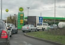 Надо накрывать сетками: РФ нацелилась на украинские АЗС на расстоянии 25 км от линии фронта, — «Флеш»