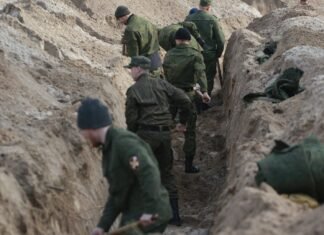 «Ползучее наступление»: Украина заставила РФ изменить тактику, которой та воевала веками, — The Telegraph