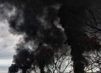 Взрывы в Подмосковье в районе воинской части: рядом Путин репетирует свой парад к 9 мая
