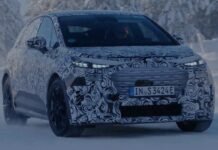 Дешевый и выносливый: в Audi испытали электромобиль A2 e-tron в экстремальных условиях (видео)