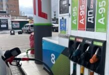 «Продолжалось подорожание»: в Нацбанке объяснили, почему цены на АЗС не упали после удешевления нефти
