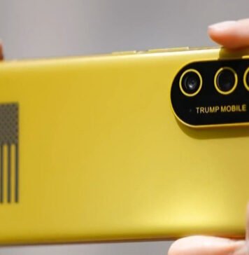 Смартфон Трампа виявився не зовсім “американським”: перші T1 Phone вже роздали журналістам