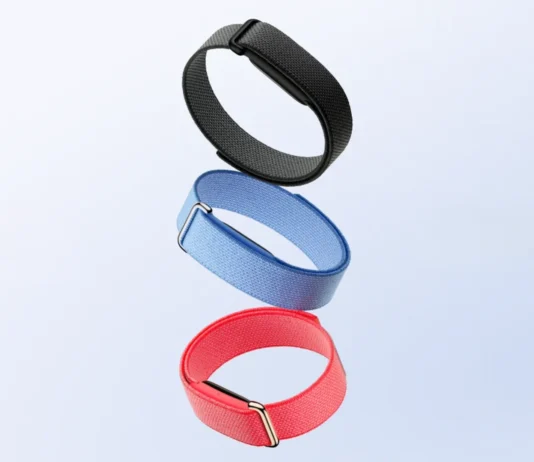 Перші користувачі браслета Fitbit Air не можуть ним скористатися