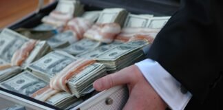 От ₴1000 до $127 миллионов: расследователи установили, какие нардепы и фракции самые богатые
