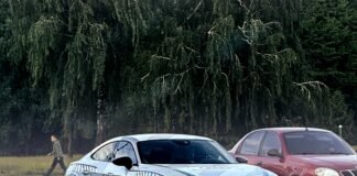 Один из 99: в Хмельницком засветился спортивный электрокар Audi за 200 000 евро (фото)