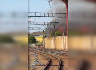 В Петербурге вспыхнул завод «Арсенал»: там изготавливают артиллерийские установки (видео)