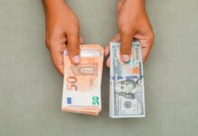 Нас ждет важная неделя: прогноз курса доллара и евро в Украине от банкира