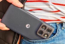 Доступный, но быстрый телефон Motorola: какой середняк высоко оценили эксперты в 2026 (фото)