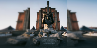 Во Франции установили шестиметровую статую Оззи Осборна (фото)