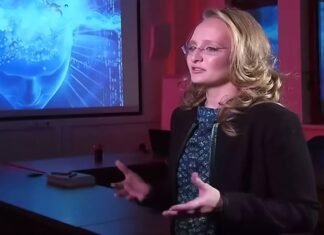 Изменилась до неузнаваемости: младшая дочь Путина появилась на публике (фото)