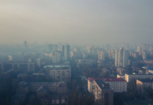 Лучше не открывать окна: в каких районах Киева показатели загрязнения воздуха зашкаливают