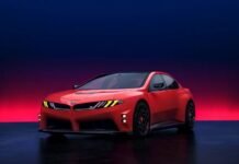 Сюрприза не случилось: BMW рассекретила название нового электроседана (видео)