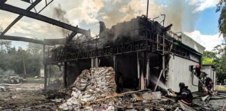 «Заправляйтесь в Днепре»: водители заявляют, что на трассе в Харьков нет уцелевших АЗС