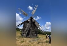 Россияне повредили уникальную ветряную мельницу в музее Пирогово (фото)