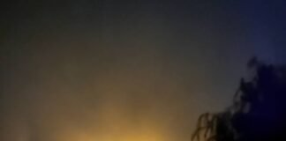 Дроны атакуют российский город Чехов: местные сообщают об атаке на склад Wildberries (видео)