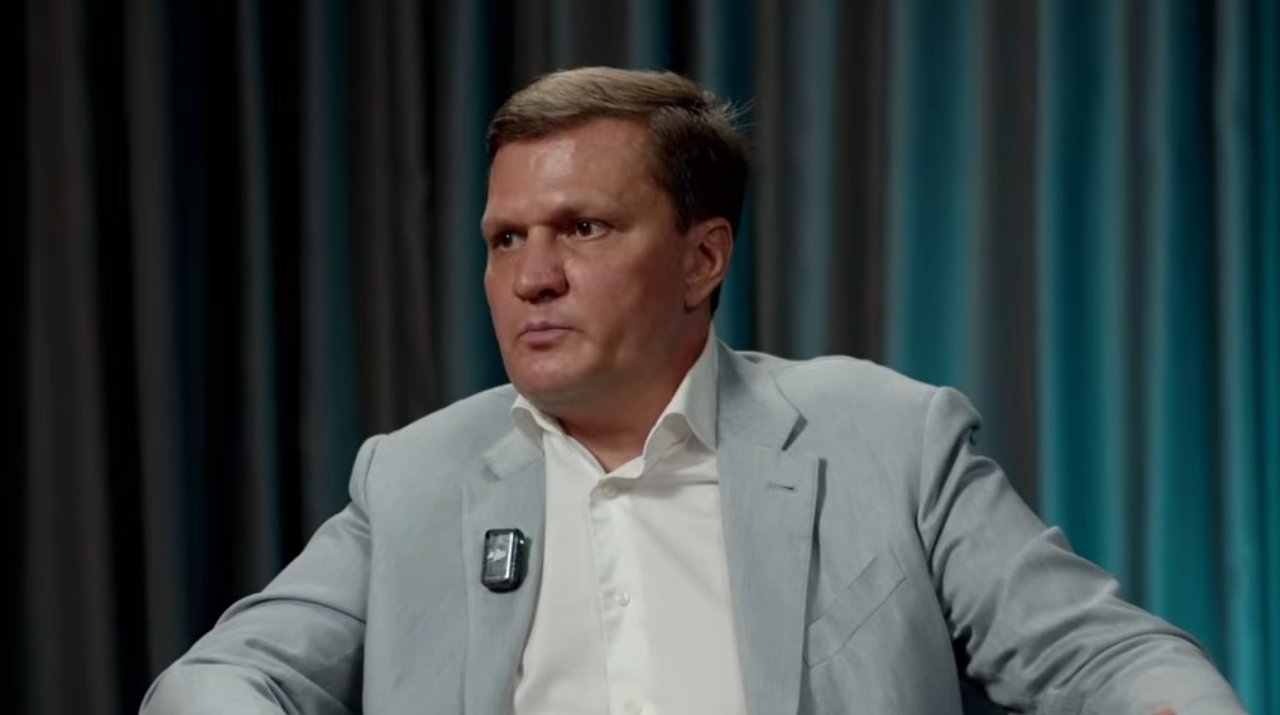«Уезжай отсюда»: экс-депутат заявил, что призывает своих детей эмигрировать из-за войны
