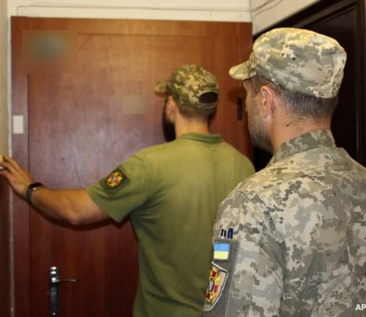 ТЦК имеет право явиться по адресу проживания и вручить повестку: подробности