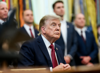 Тегеран потребовал компенсации от США: Трамп принял неожиданное решение