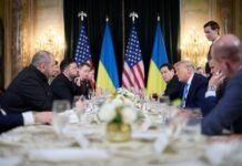 Переговоры с Россией о прекращении войны: чего опасаются в Украине, — Politico