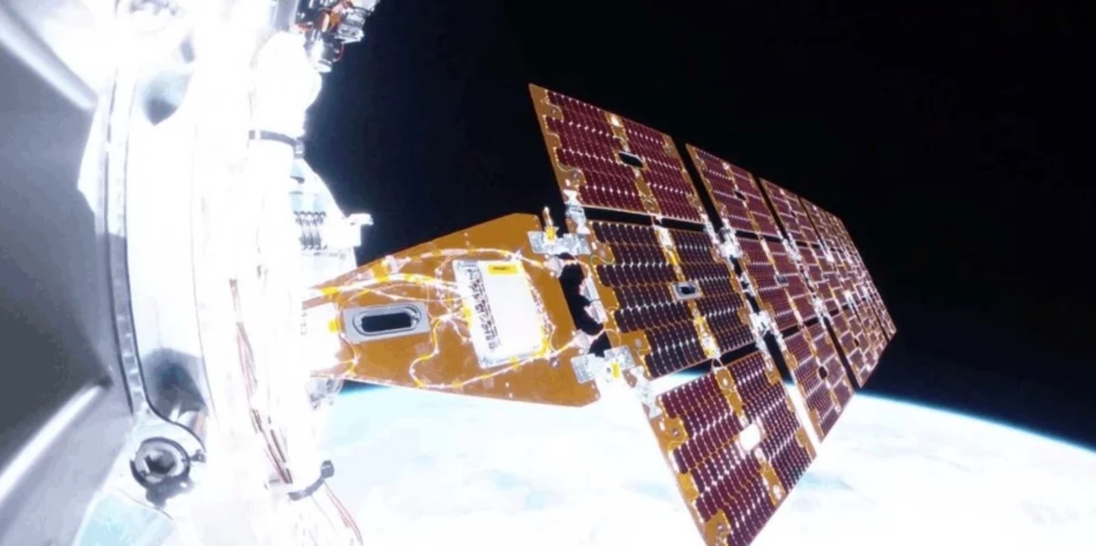 Миссия NASA по спасению падающего на Землю телескопа провалилась: обломки упадут на планету