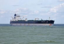 США продали на металлолом два подсанкционных танкера, которые связывают с РФ, — СМИ