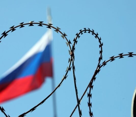 ЕС расширит санкционный список в отношении РФ: в него могут войти до 1600 человек и компаний, — Politico