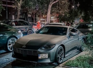 В Украине засветился доступный 400-сильный спорткар из Японии в ретро-стиле (фото)