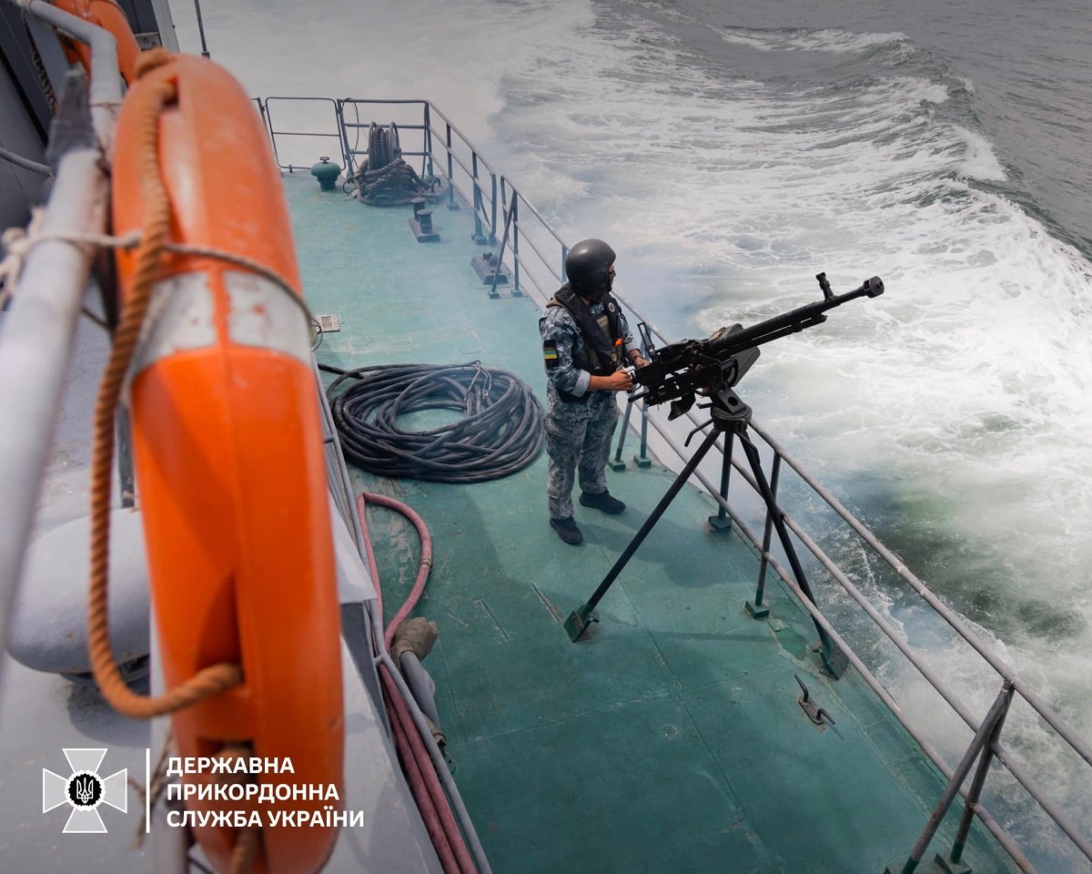 Украина предложила России перемирие в Черном море: СМИ назвали причину этой инициативы