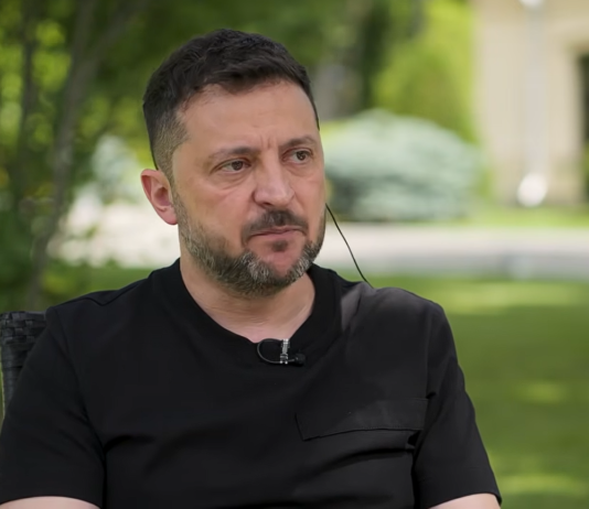 «Путину нужно преподнести победу: в РФ закроют границы и начнут мобилизацию», — Зеленский