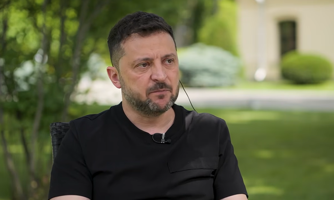 «Путину нужно преподнести победу: в РФ закроют границы и начнут мобилизацию», — Зеленский