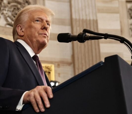 Трамп обещает сделать Ормузский пролив «американским» после окончания войны с Ираном (видео)
