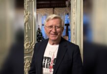 67-летний телеведущий рассказал об усыновлении ребенка: где сейчас Владимир Горянский (фото)