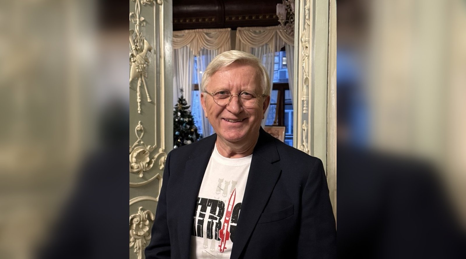 67-летний телеведущий рассказал об усыновлении ребенка: где сейчас Владимир Горянский (фото)