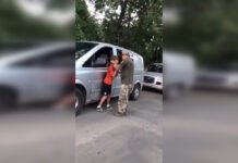 В Одессе мужчина в военной форме «заламывал» и ударил подростка: в ТЦК прокомментировали инцидент
