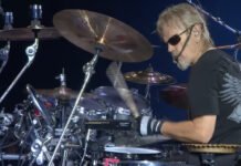 Потеря для мира рок-музыки: скончался легендарный барабанщик группы ZZ Top Фрэнк Бирд