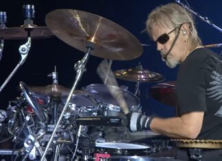 Потеря для мира рок-музыки: скончался легендарный барабанщик группы ZZ Top Фрэнк Бирд