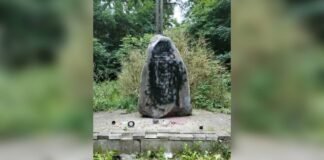 В Польше повредили мемориал погибшим украинским воинам: в посольстве возмущены (фото)
