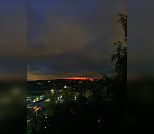 Многочисленные взрывы и «прилеты»: дроны атаковали крупный НПЗ «Лукойла» в Нижегородской области РФ (фото)