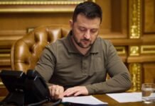 Вслед за Стефанишиной: Зеленский уволил еще шесть украинских послов, — указы