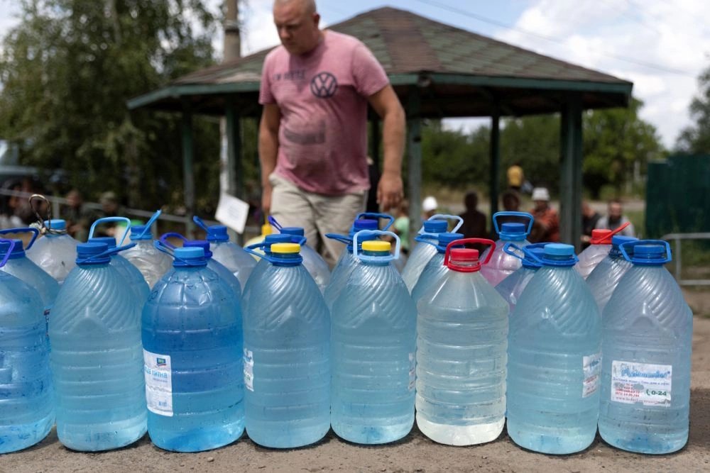 Часть оккупированного Крыма осталась без воды и света: что известно