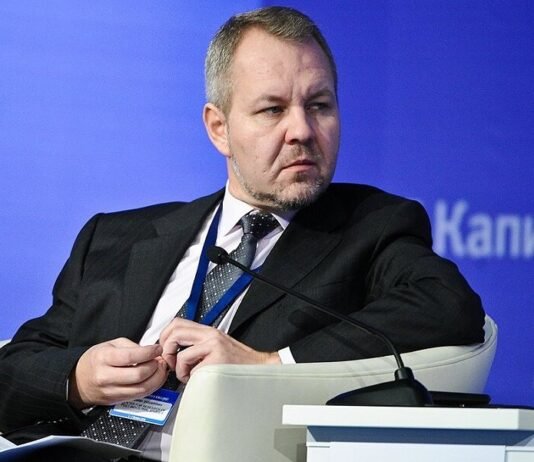 Иноземцев объяснил, почему удары по НПЗ бьют по России сильнее всего