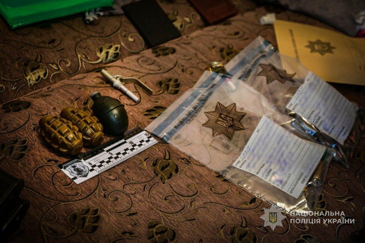 В Запорожье задержали мужчину, который угрожал жене гранатой