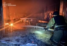 В Запорожье из-за вражеской атаки занялось СТО, – ГСЧС