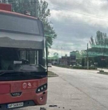 В Запорожье вражеский дрон атаковал автобус, – глава ЗОВА