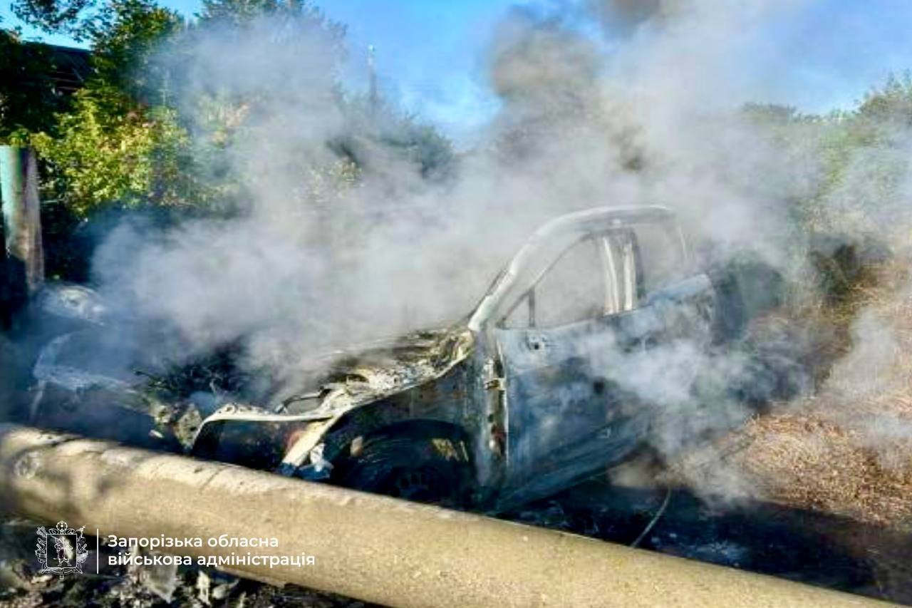 В Запорожском районе дрон атаковал гражданское авто: ранен мужчина