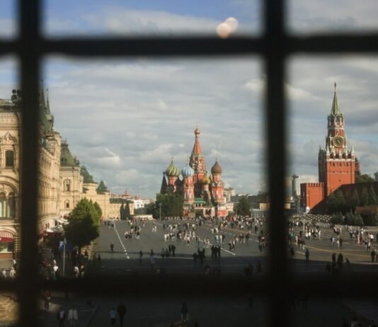 FT: Связанная с Кремлем финтех-компания провела через мировые банки почти $7 млрд