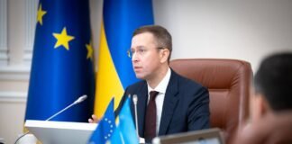 В Украине останавливают госфинансирование капремонтов, строительства и благоустройства