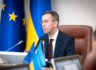 В Украине останавливают госфинансирование капремонтов, строительства и благоустройства